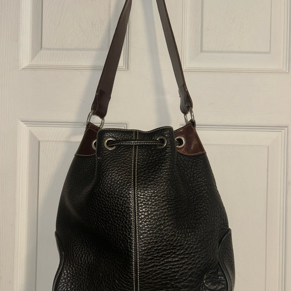 Dooney & Bourke Black and Brown Hobo shoulder bucket bag - Picture 2 of 13
